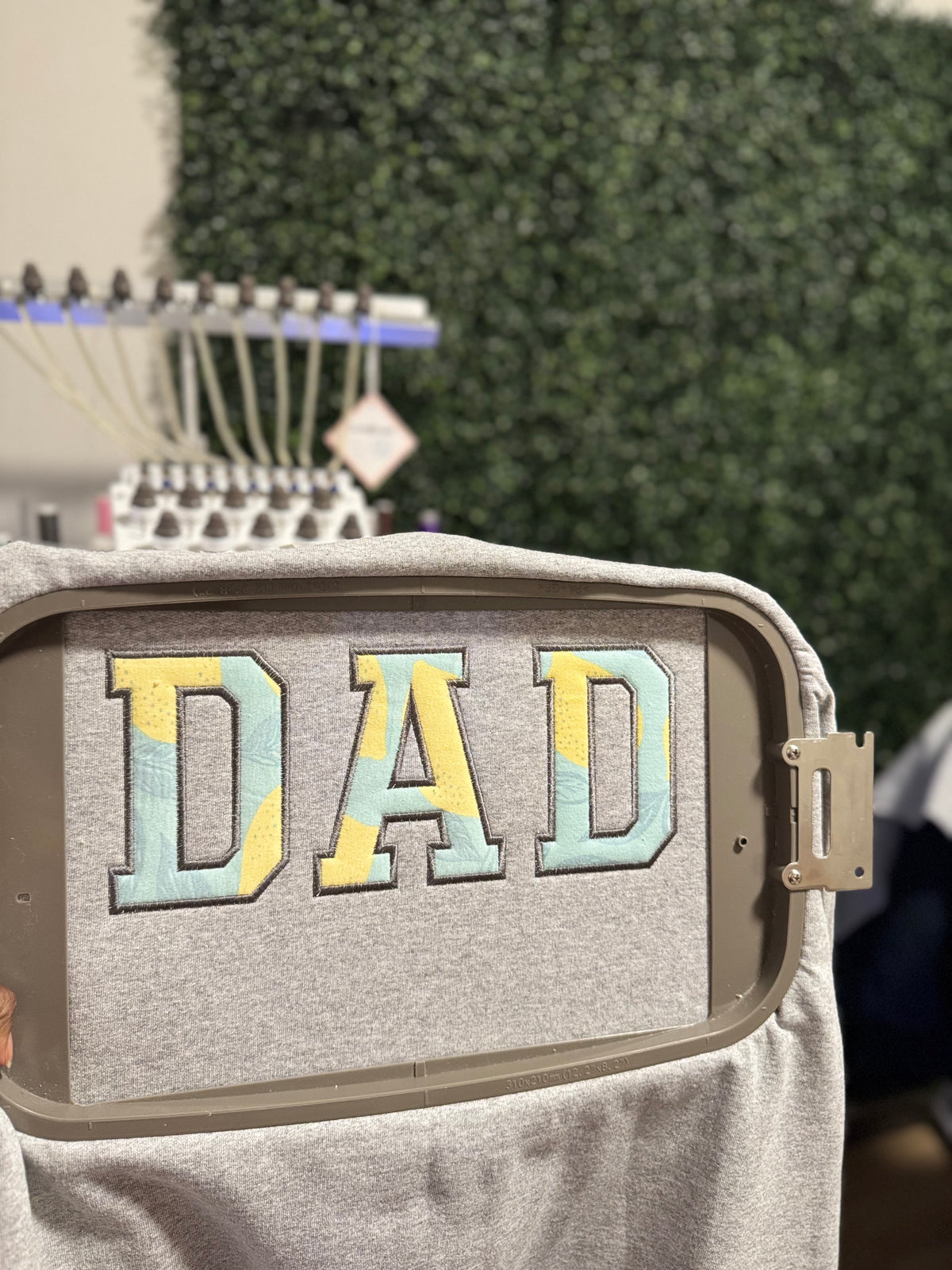 DAD Keepsake |Keepsake Gift crewneck sweatshirt | Personalized Embroidered Baby Clothes sweatshirt